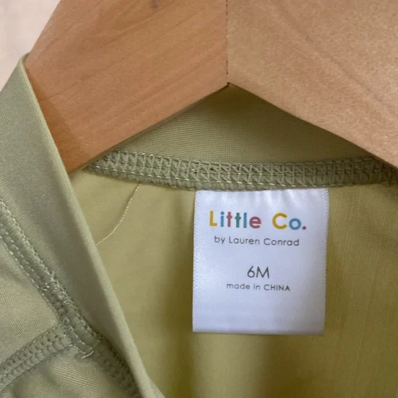 6-12 months Girl “Stripes & Graphics” Bundle - Picture 11 of 15